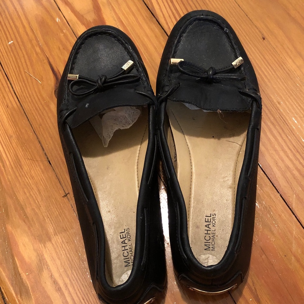 Michael Kors Elegant Black Loafers with Bow